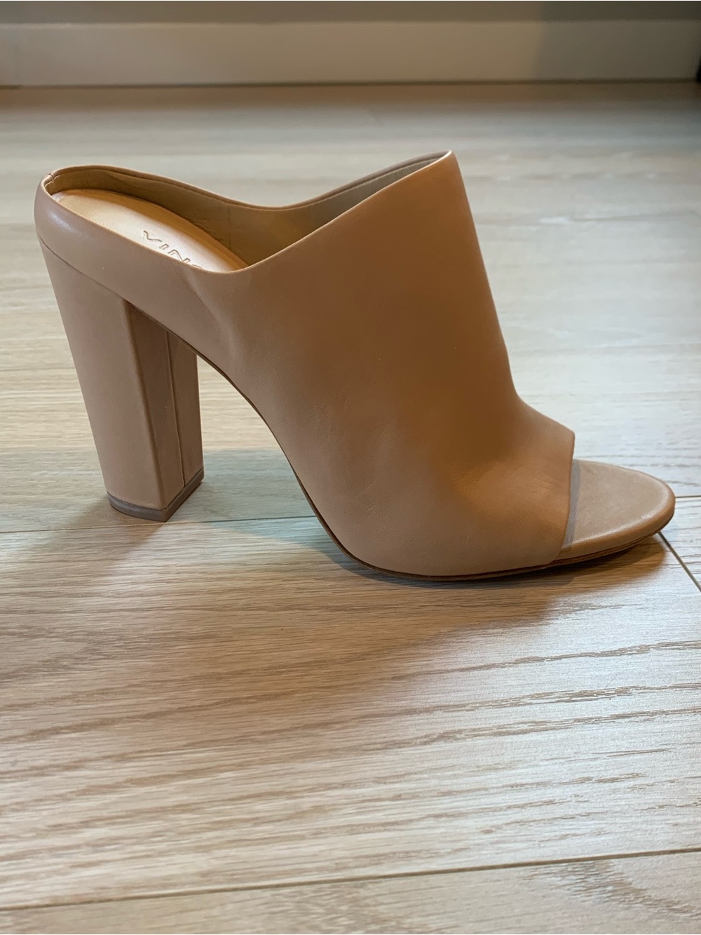 Vince Alora Open Toe Mule Block Heel Nude NWT Size 9